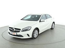 Weiß Gebraucht 2016 Mercedes A180 Style Limousine | 14.460 € (Fairer Preis)