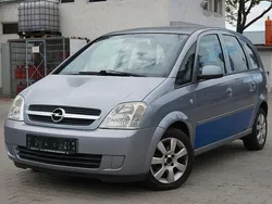 Silber Gebraucht 2005 Opel Meriva Edition Van / Kleinbus | 1.100 € (Superpreis)