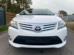 Weiß Gebraucht 2012 Toyota Avensis Kombi | 4.400 € (Guter Preis)