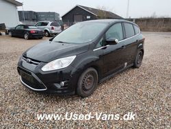 Schwarz Gebraucht 2012 Ford C-MAX Titanium Van / Kleinbus | 2.700 €