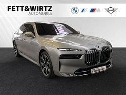 Spacesilber metallic Gebraucht 2023 BMW 750e Limousine | 83.499 € (Superpreis)