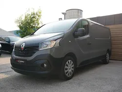Grau Gebraucht 2018 Renault Trafic Komfort Van | 10.650 € (Fairer Preis)