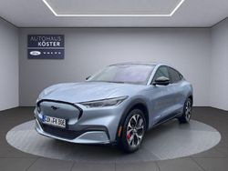 Gebraucht 2022 Ford Mustang Mach-E Premium SUV | 43.370 € (Etwas zu teuer)