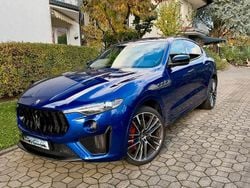 Blau Gebraucht 2020 Maserati Levante SUV | 72.500 €