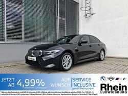 Black sapphire metallic Gebraucht 2024 BMW 320 M Sport Limousine | 42.659 € (Fairer Preis)