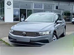 Grau Gebraucht 2022 VW Passat Kombi | 27.749 € (Teuer)