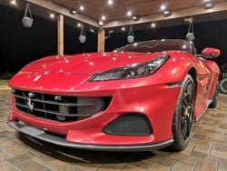 Rot Gebraucht 2023 Ferrari Portofino Cabrio | 309.900 €