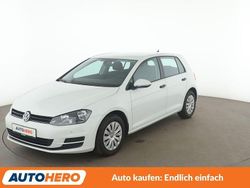 Weiß Gebraucht 2017 VW Golf Trendline Limousine | 12.840 € (Superpreis)