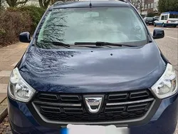 Gebraucht 2017 Dacia Lodgy Van / Kleinbus | 10.900 € (Etwas zu teuer)
