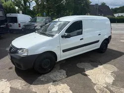 Weiß Gebraucht 2012 Dacia Logan Basis Limousine | 7.499 €