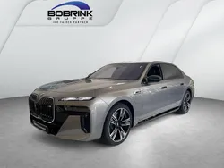 Grau Neu 2025 BMW M760e Executive Limousine | 161.240 € (Superpreis)