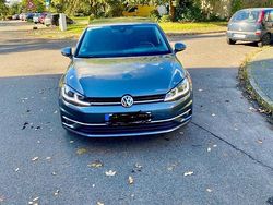 Grau Gebraucht 2019 VW Golf VII Limousine | 16.800 € (Etwas zu teuer)