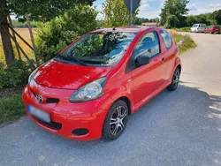 Rot Gebraucht 2011 Toyota Aygo Kleinwagen | 1.750 € (Fairer Preis)