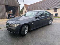 Blau Gebraucht 2006 BMW 325 Limousine | 4.499 €