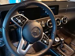 Rot Gebraucht 2021 Mercedes CLA180 Shooting Brake Kombi | 21.500 € (Superpreis)