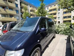 Blau Gebraucht 2002 Mercedes A200 Van / Kleinbus | 3.800 €