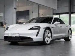 Carraraweißmetallic Gebraucht 2023 Porsche Taycan 4S Sport Limousine | 79.490 €
