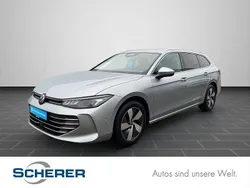 Oyster silver metallic (metallic) Gebraucht 2025 VW Passat Business Kombi | 35.500 € (Superpreis)