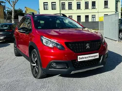 Rot Gebraucht 2019 Peugeot 2008 Allure SUV | 9.999 € (Guter Preis)