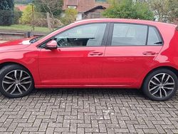 Rot Gebraucht 2017 VW Golf VII Comfortline Limousine | 15.795 € (Fairer Preis)