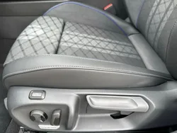 Schwarz Neu 2025 VW Passat R-line Kombi | 51.349 € (Guter Preis)