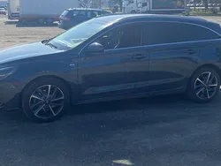 Blau Gebraucht 2022 Hyundai i30 Premium Kombi | 20.490 € (Guter Preis)