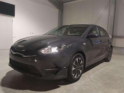 Pentagrau metallic Neu 2025 Kia Ceed Limousine | 24.300 € (Guter Preis)