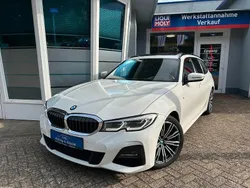 Weiß Gebraucht 2021 BMW 320 M Sport Kombi | 27.990 € (Fairer Preis)
