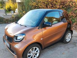 Braun Gebraucht 2015 Smart ForTwo Coupé Kleinwagen | 8.000 € (Etwas zu teuer)