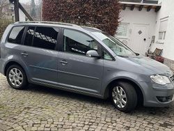 Gebraucht 2009 VW Touran Highline Van / Kleinbus | 9.850 €
