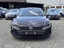 Grau Gebraucht 2020 VW Arteon Kombi | 19.950 €