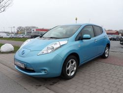 Blau Gebraucht 2016 Nissan Leaf Acenta Kleinwagen | 7.990 € (Fairer Preis)