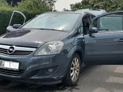 Blau Gebraucht 2008 Opel Zafira Van / Kleinbus | 1.111 € (Superpreis)