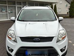 Weiß Gebraucht 2012 Ford Kuga SUV | 10.000 € (Teuer)