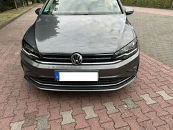 Grau Gebraucht 2018 VW Golf Sportsvan Join Van / Kleinbus | 11.300 € (Guter Preis)