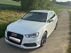Weiß Gebraucht 2014 Audi A3 Ambition Limousine | 12.000 € (Fairer Preis)