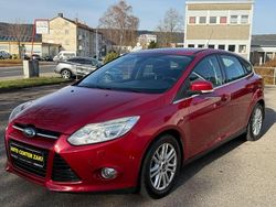 Rot Gebraucht 2011 Ford Focus Titanium Limousine | 3.650 € (Guter Preis)