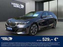 Grau / sophistograu (metallic) Gebraucht 2024 BMW 520 M Sport Kombi | 47.150 € (Guter Preis)