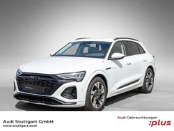 Gletscherweiß metallic Gebraucht 2024 Audi Q8 e-tron S-Line SUV | 54.990 € (Fairer Preis)