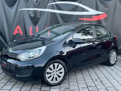 Schwarz Gebraucht 2011 Kia Rio Edition 7 Limousine | 5.990 € (Etwas zu teuer)