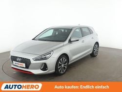 Grau Gebraucht 2017 Hyundai i30 Premium Limousine | 16.420 € (Fairer Preis)