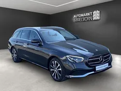 Grün Gebraucht 2021 Mercedes E300 Kombi | 30.180 € (Guter Preis)