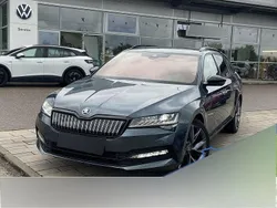 Quarzgrau metallic Gebraucht 2021 Skoda Superb SportLine Kombi | 29.990 € (Guter Preis)