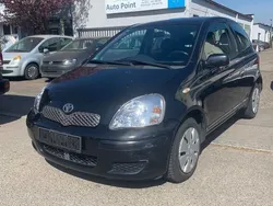 Schwarz Gebraucht 2004 Toyota Yaris Sol Limousine | 2.000 € (Fairer Preis)