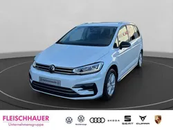Weiss Gebraucht 2025 VW Touran Comfortline Van / Kleinbus | 47.490 €