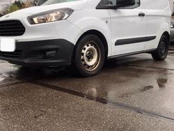 Weiß Gebraucht 2018 Ford Transit Van / Kleinbus | 2.490 €