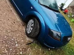 Blau Gebraucht 1999 Audi TT Kleinwagen | 1.699 €