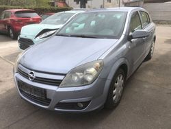 Silber Gebraucht 2005 Opel Astra Edition Limousine | 599 € (Superpreis)