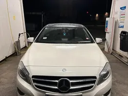 Weiß Gebraucht 2013 Mercedes A180 Kleinwagen | 10.500 €