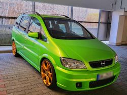 Grün Gebraucht 2002 Opel Zafira OPC Van / Kleinbus | 8.599 €